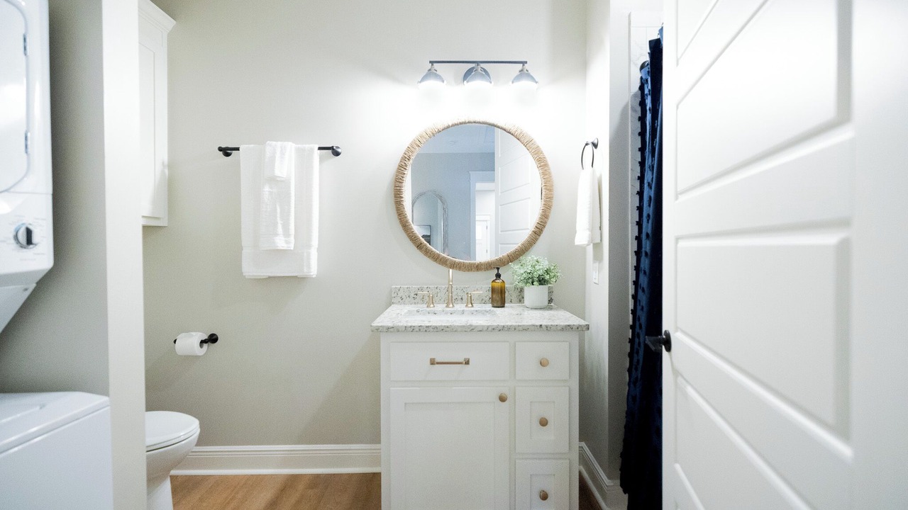 Photo of Bathroom in Laurel