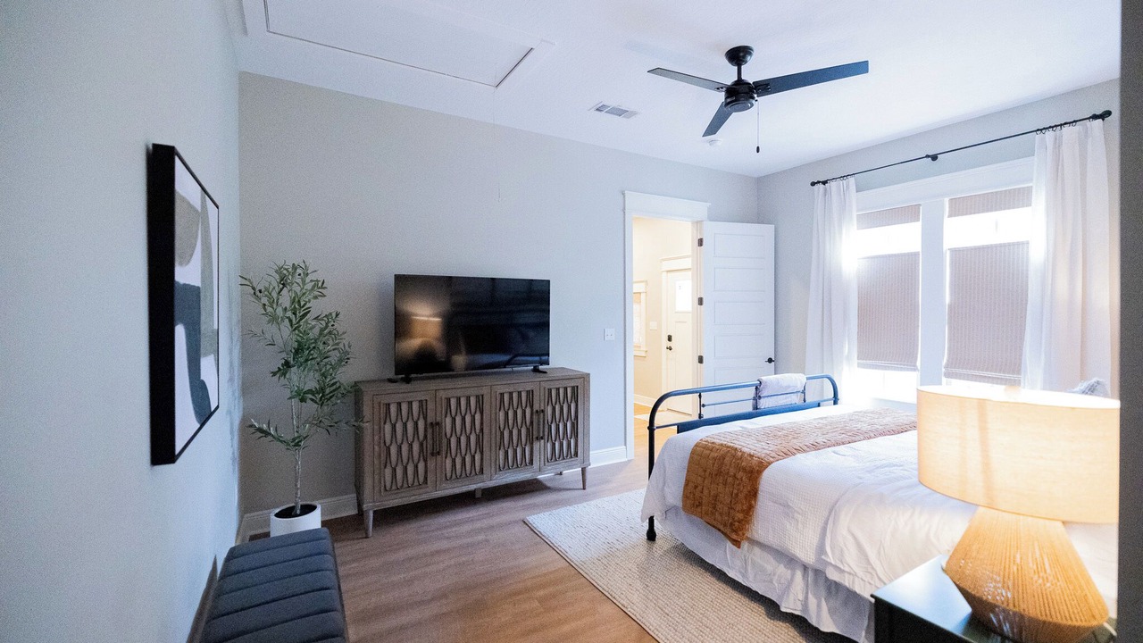 Photo of Bedroom in Laurel