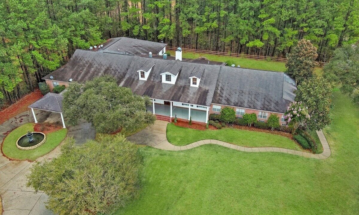 Photo of Outdoor in Grand Bay