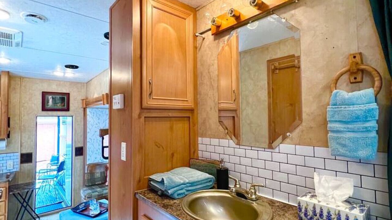 Photo of Bathroom in Leon Junction
