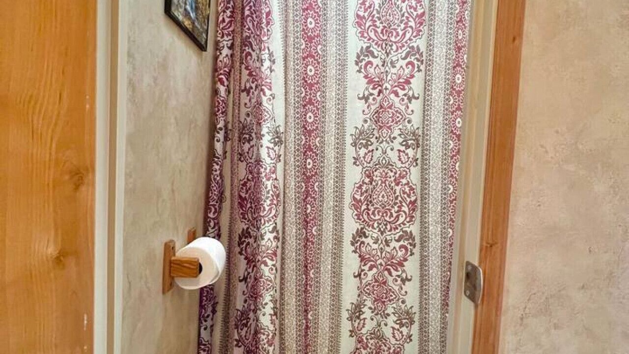 Photo of Bathroom in Leon Junction