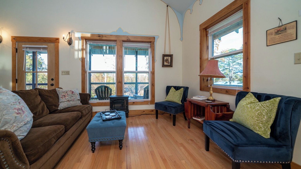 Photo of Livingroom in Ore City