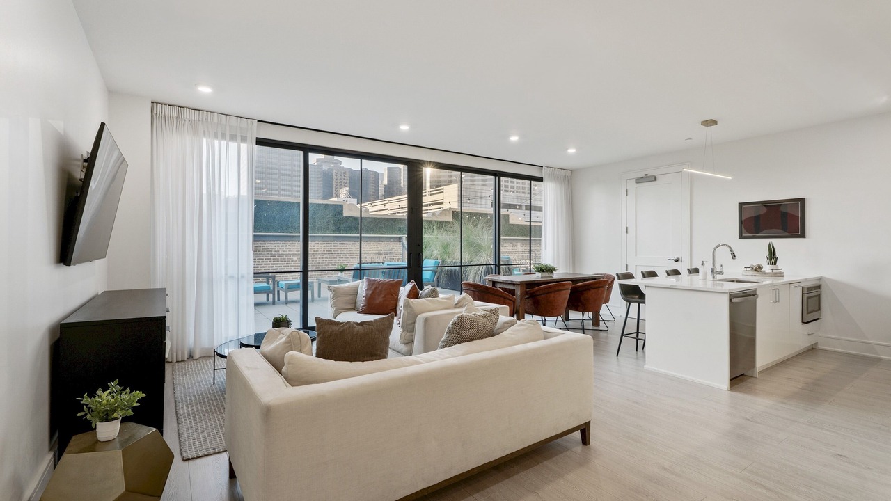 Photo of Livingroom in Central Business District
