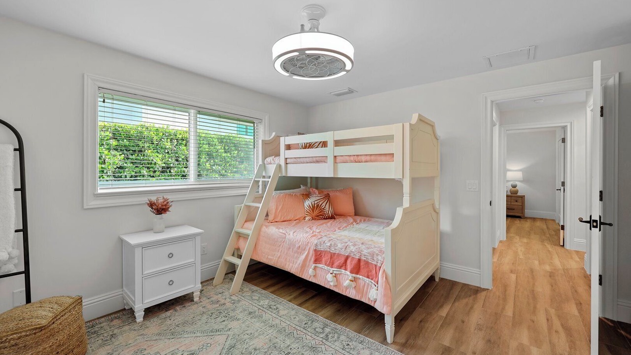 Photo of Bedroom in Park Shore
