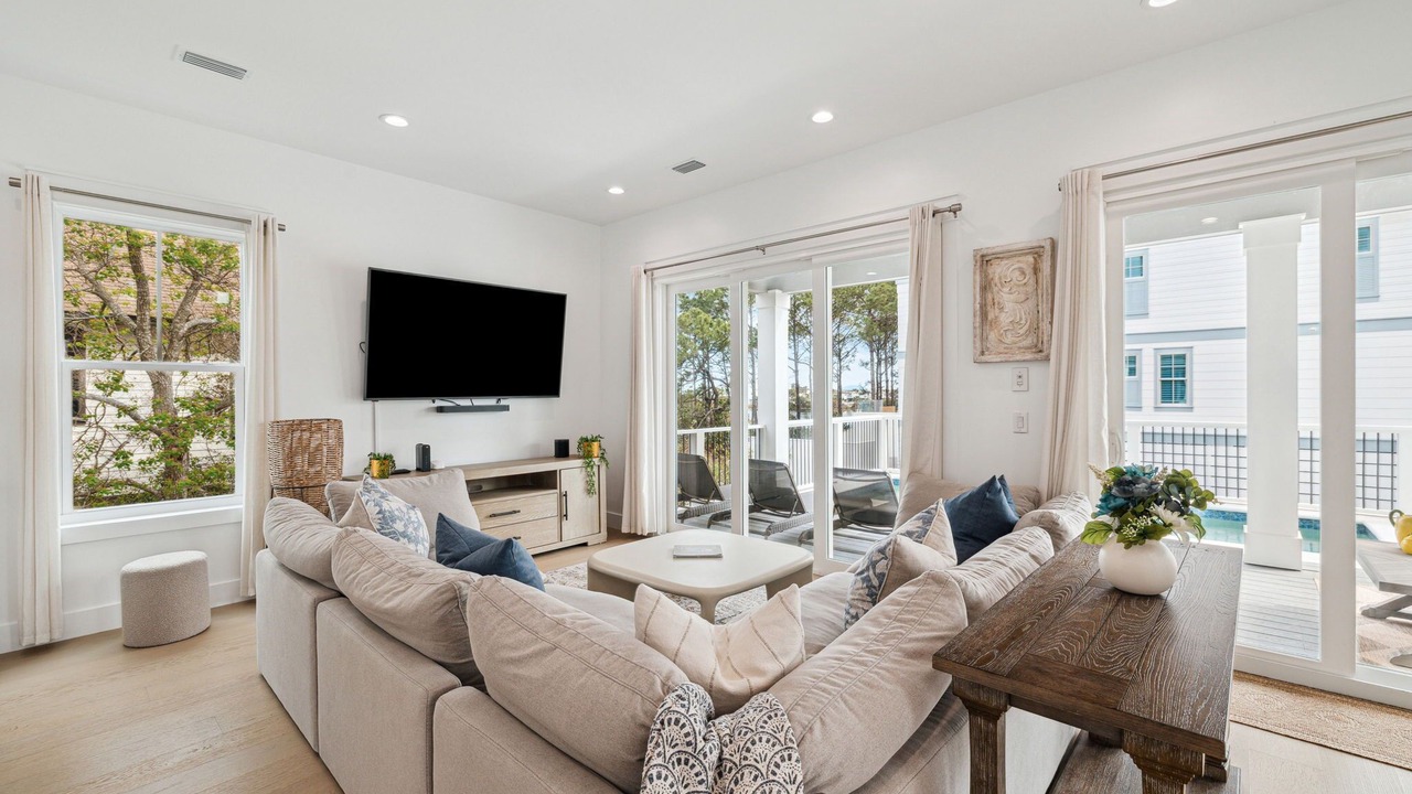 Photo of Livingroom in Sugarwood Beach