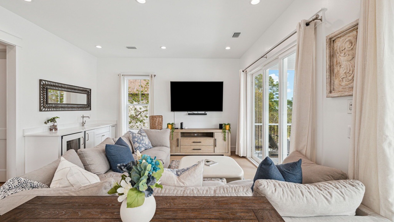 Photo of Livingroom in Sugarwood Beach