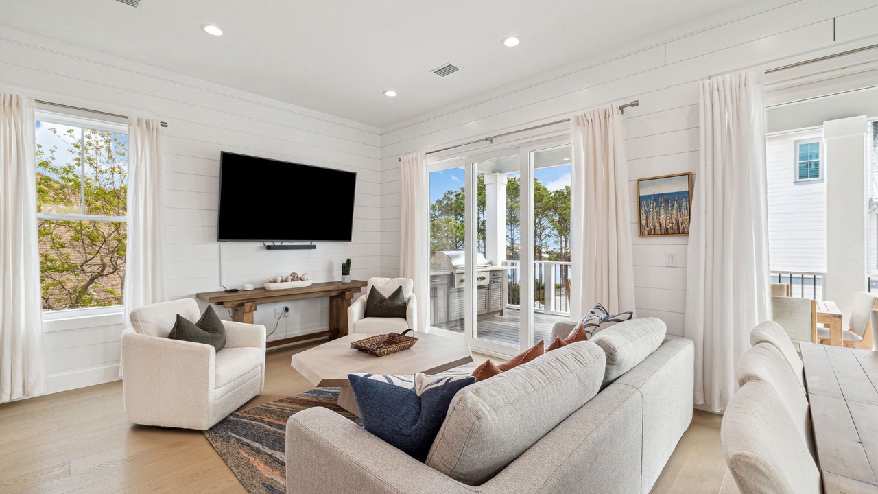 Photo of Livingroom in Sugarwood Beach
