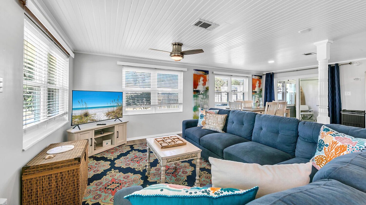 Photo of Livingroom in Fort Bay