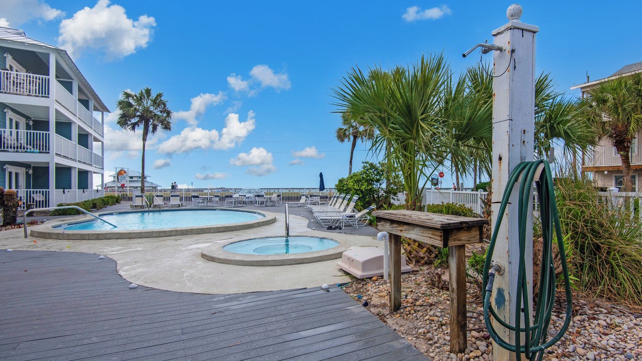 Photo of Outdoor in Avalon Beach Estates