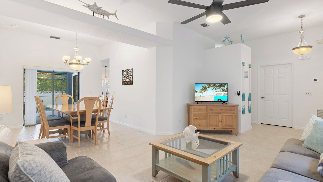 Photo of Livingroom in Sebastian Highlands