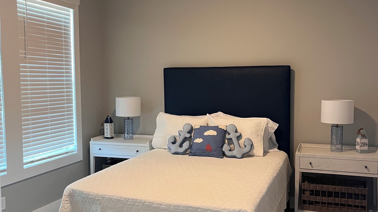 Photo of Bedroom in Miramar Beach