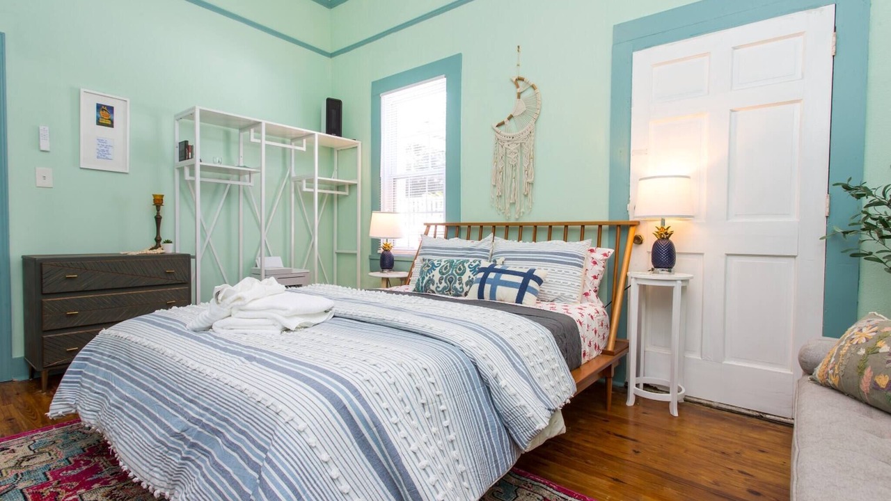 Photo of Bedroom in Old East Hill