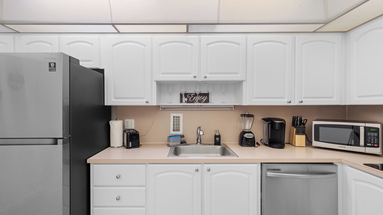 Photo of Kitchen in Hollywood South Central Beach
