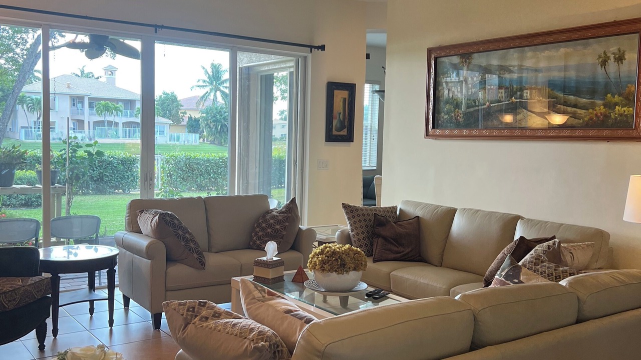 Photo of Livingroom in Jog Road