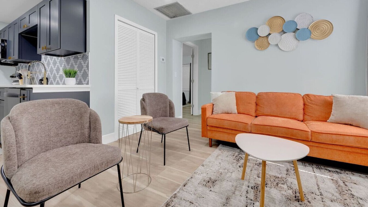 Photo of Livingroom in Jacksonville