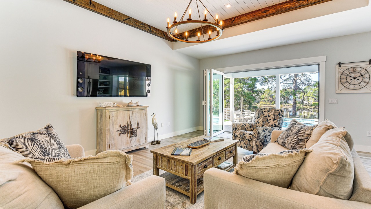 Photo of Livingroom in Gulfview Heights