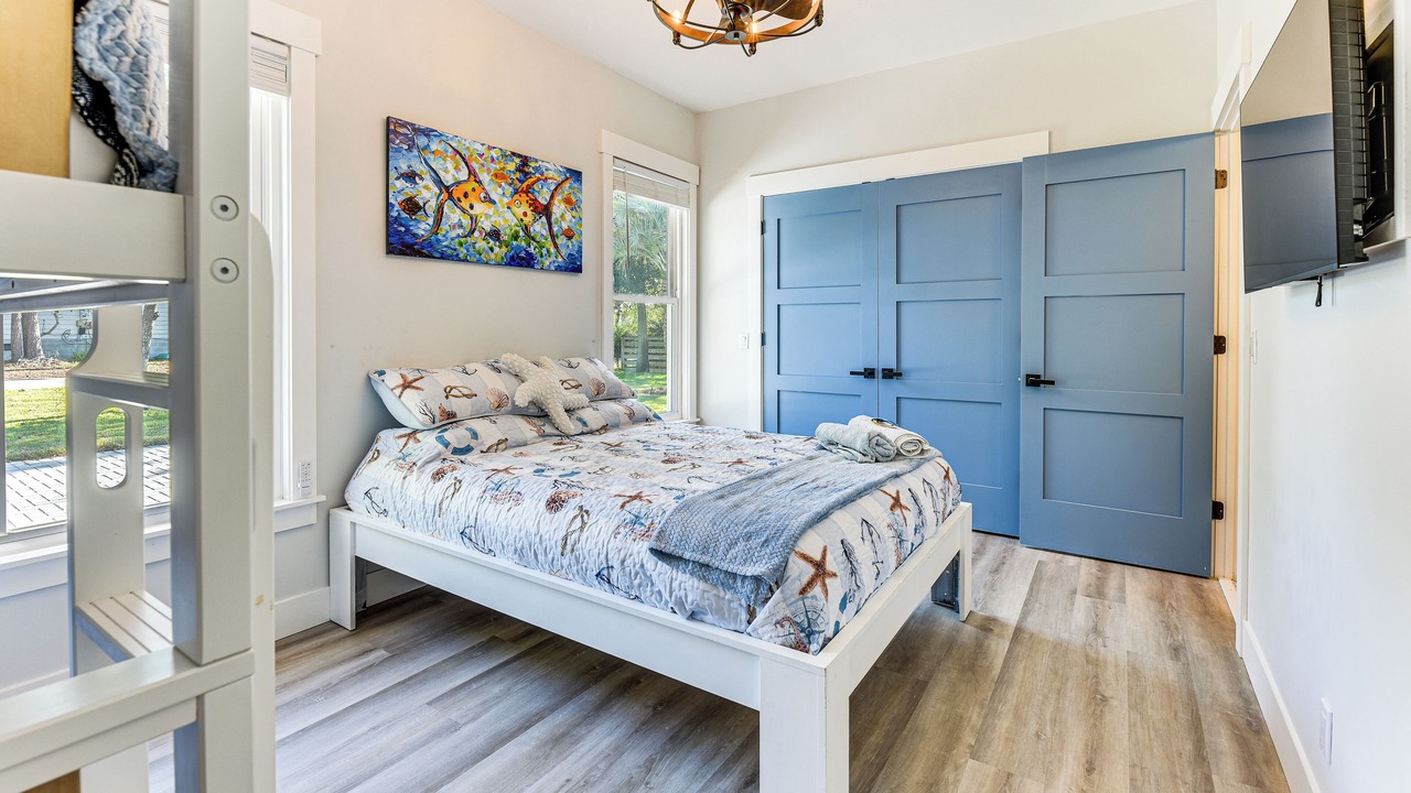 Photo of Bedroom in Gulfview Heights