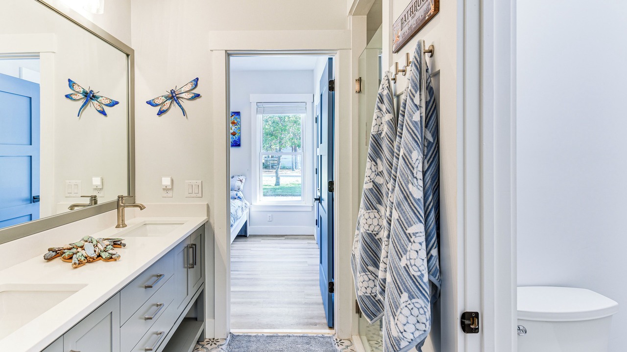 Photo of Bathroom in Gulfview Heights