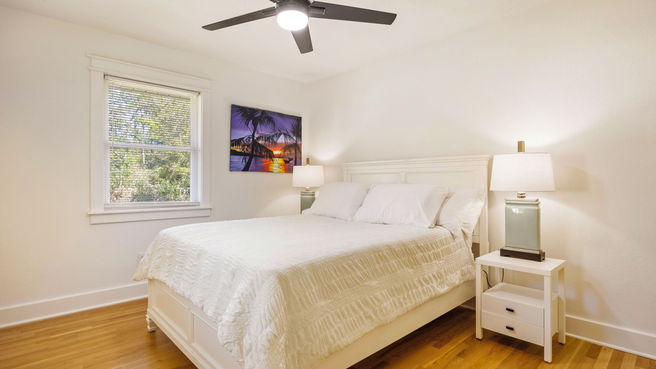 Photo of Bedroom in Gulf Breeze