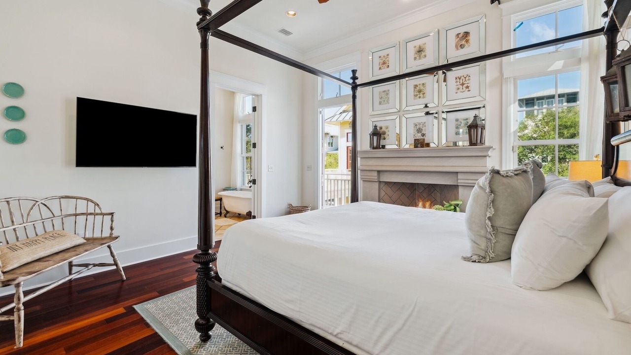 Photo of Bedroom in Beach District