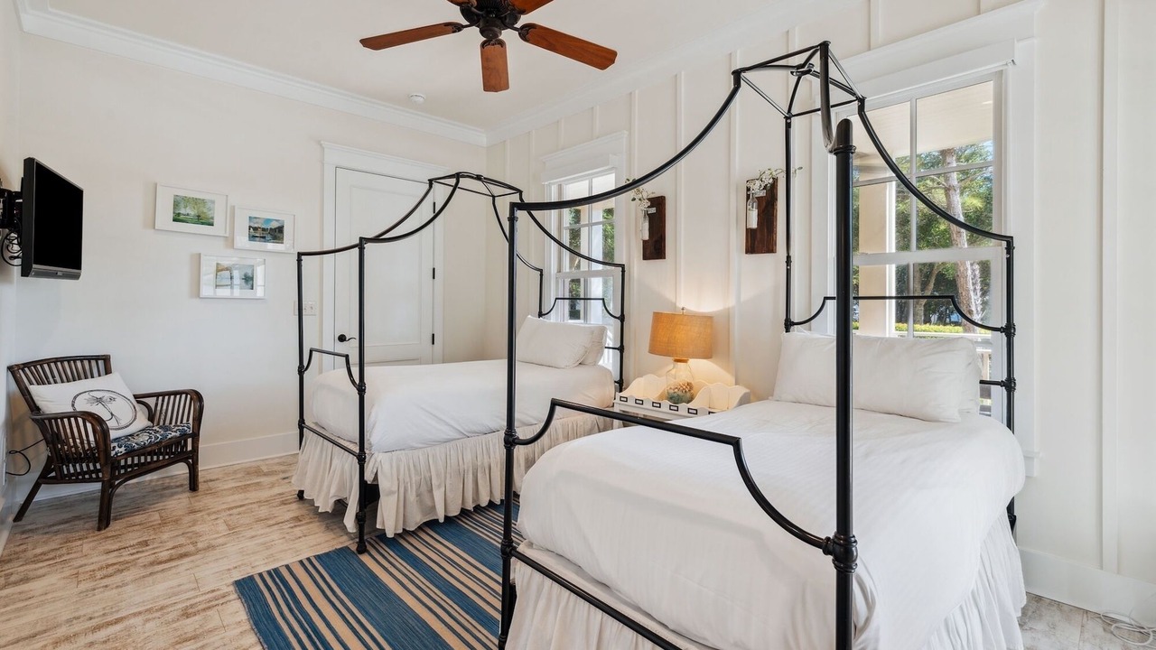 Photo of Bedroom in Beach District