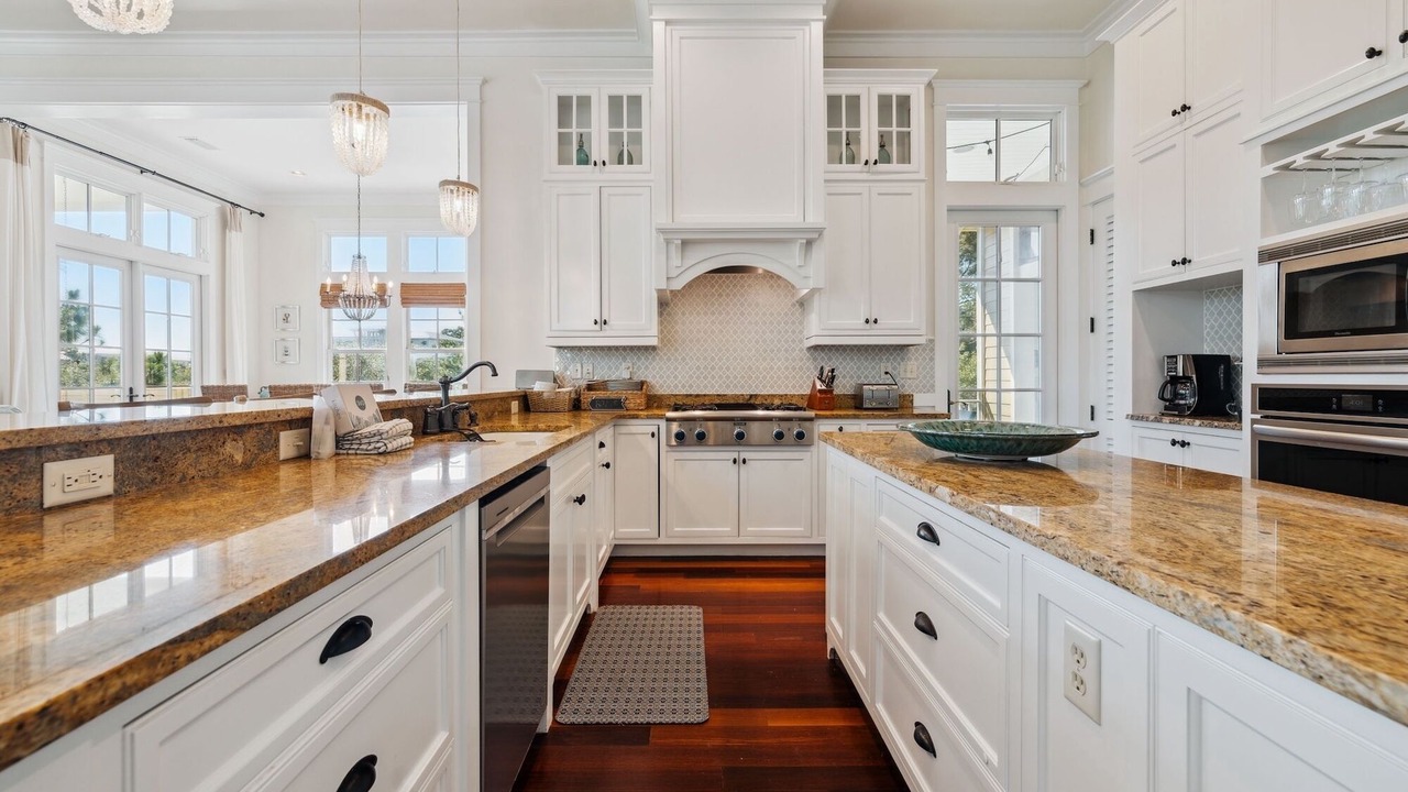 Photo of Kitchen in Beach District