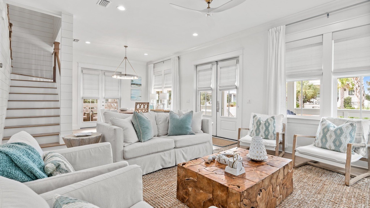 Photo of Livingroom in Lakeside at Blue Mountain Beach