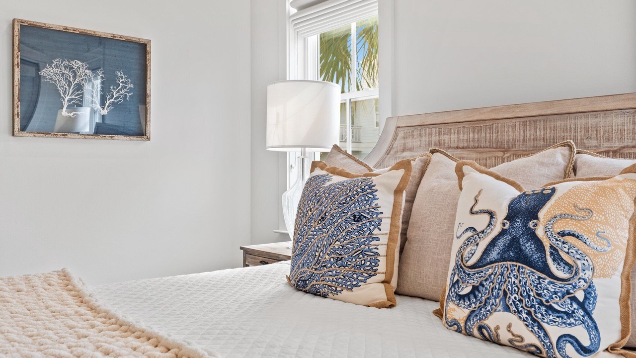 Photo of Bedroom in Lakeside at Blue Mountain Beach