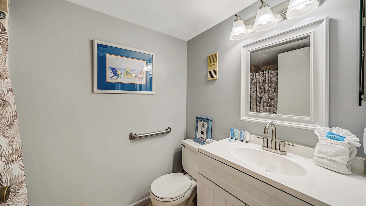 Photo of Bathroom in Holiday Beach