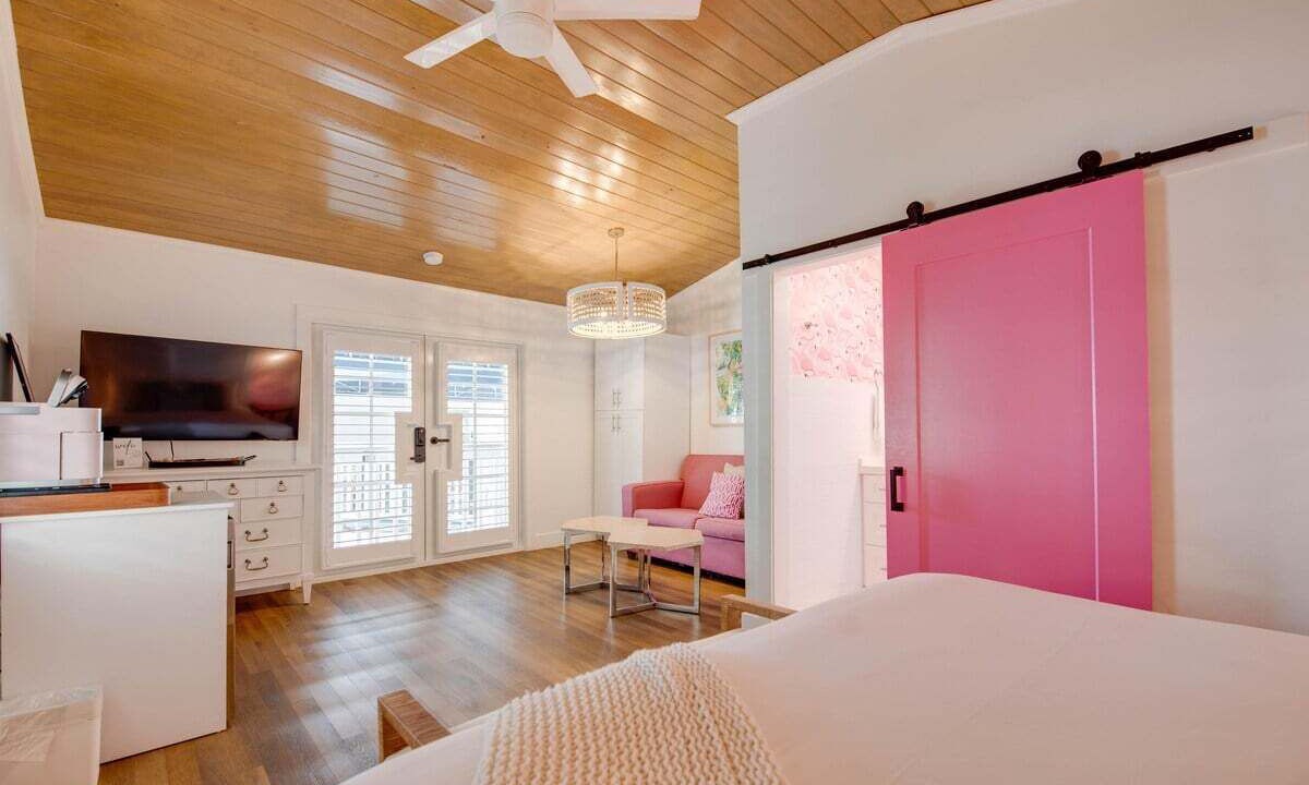 Photo of Bedroom in Historic Seaport