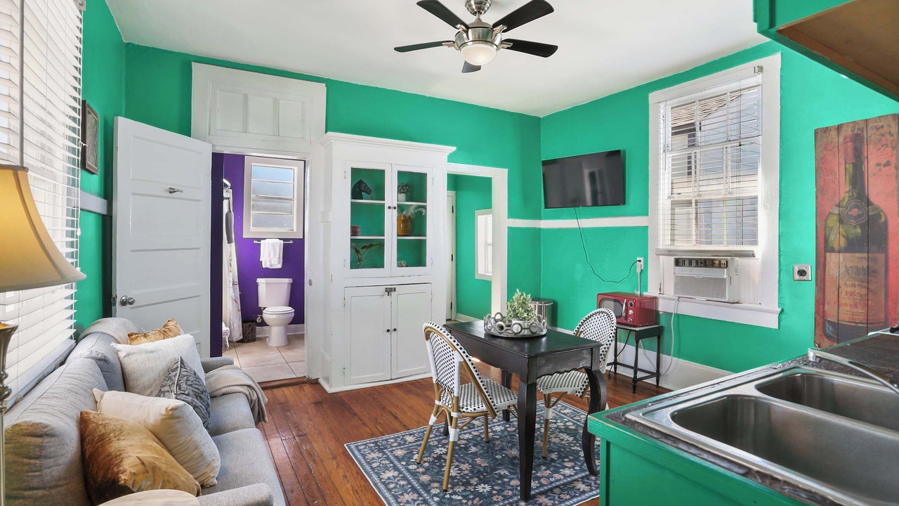 Photo of Kitchen in Mid-City