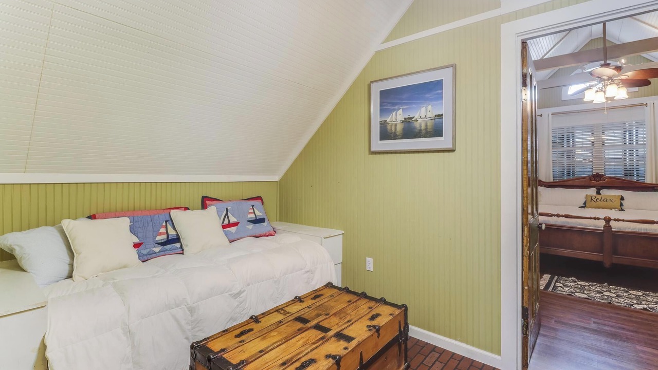 Photo of Bedroom in Waveland
