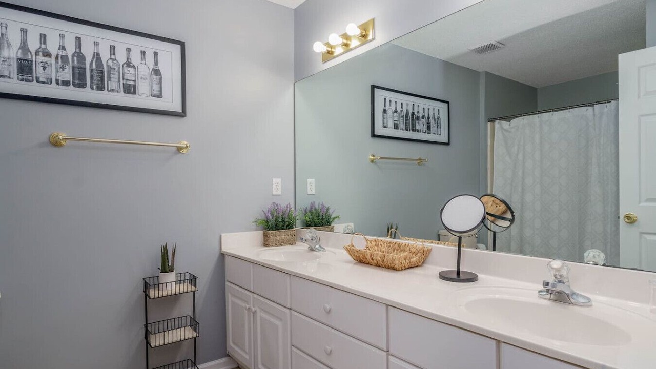 Photo of Bathroom in Tuscaloosa