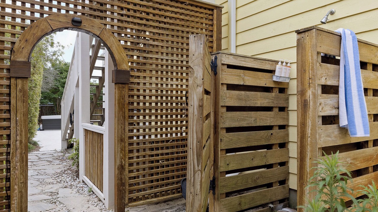 Photo of Outdoor in Crystal Shores
