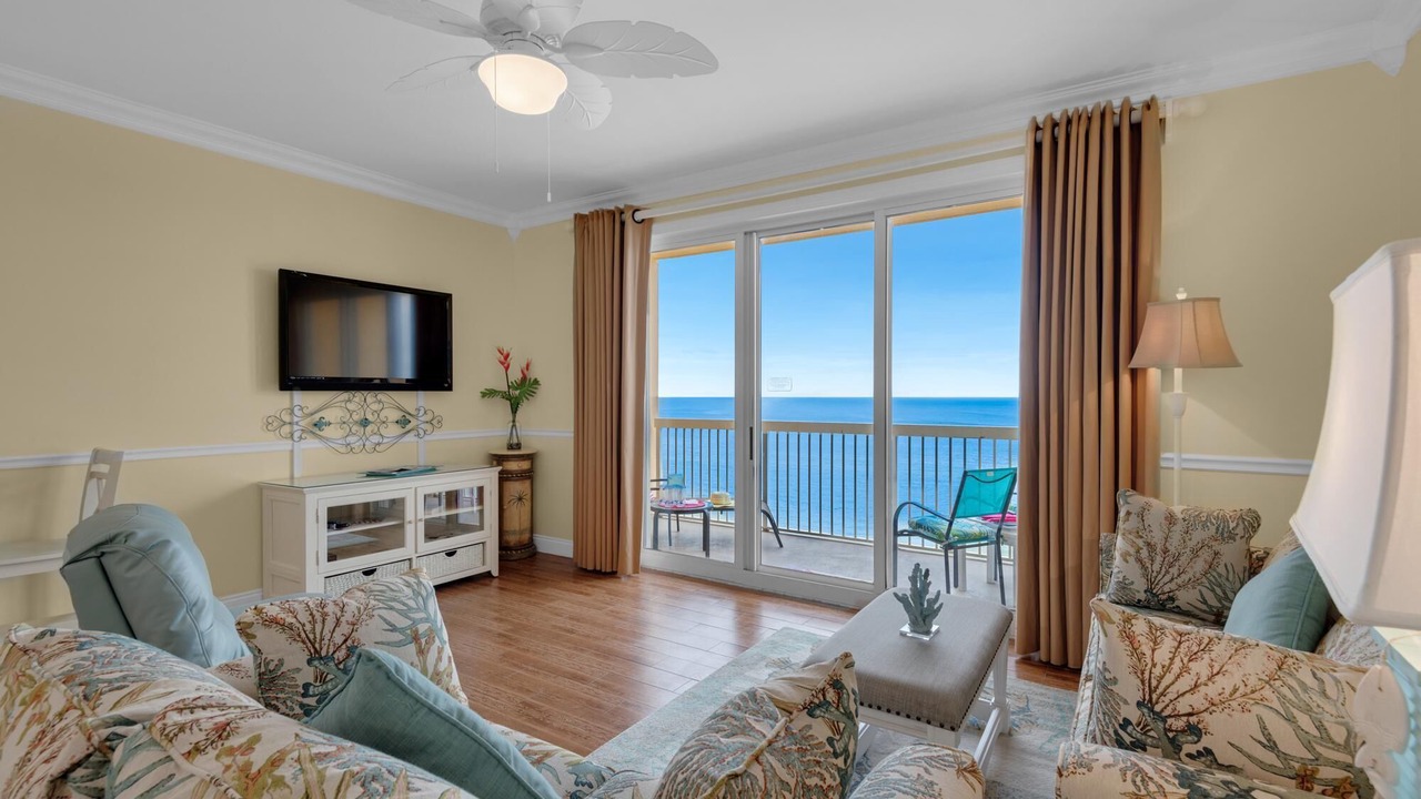 Photo of Livingroom in Bahama Beach
