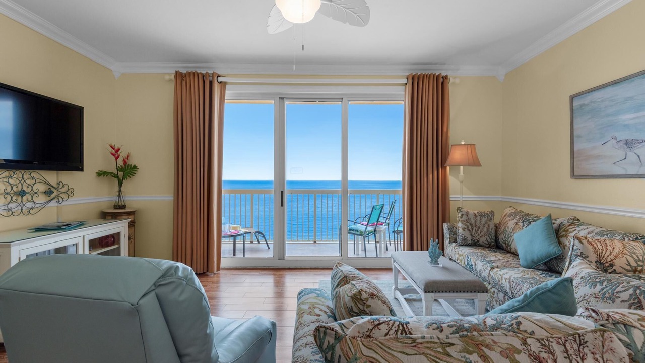 Photo of Livingroom in Bahama Beach