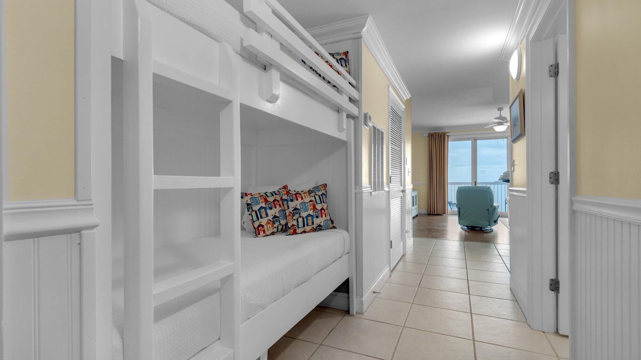 Photo of Bedroom in Bahama Beach