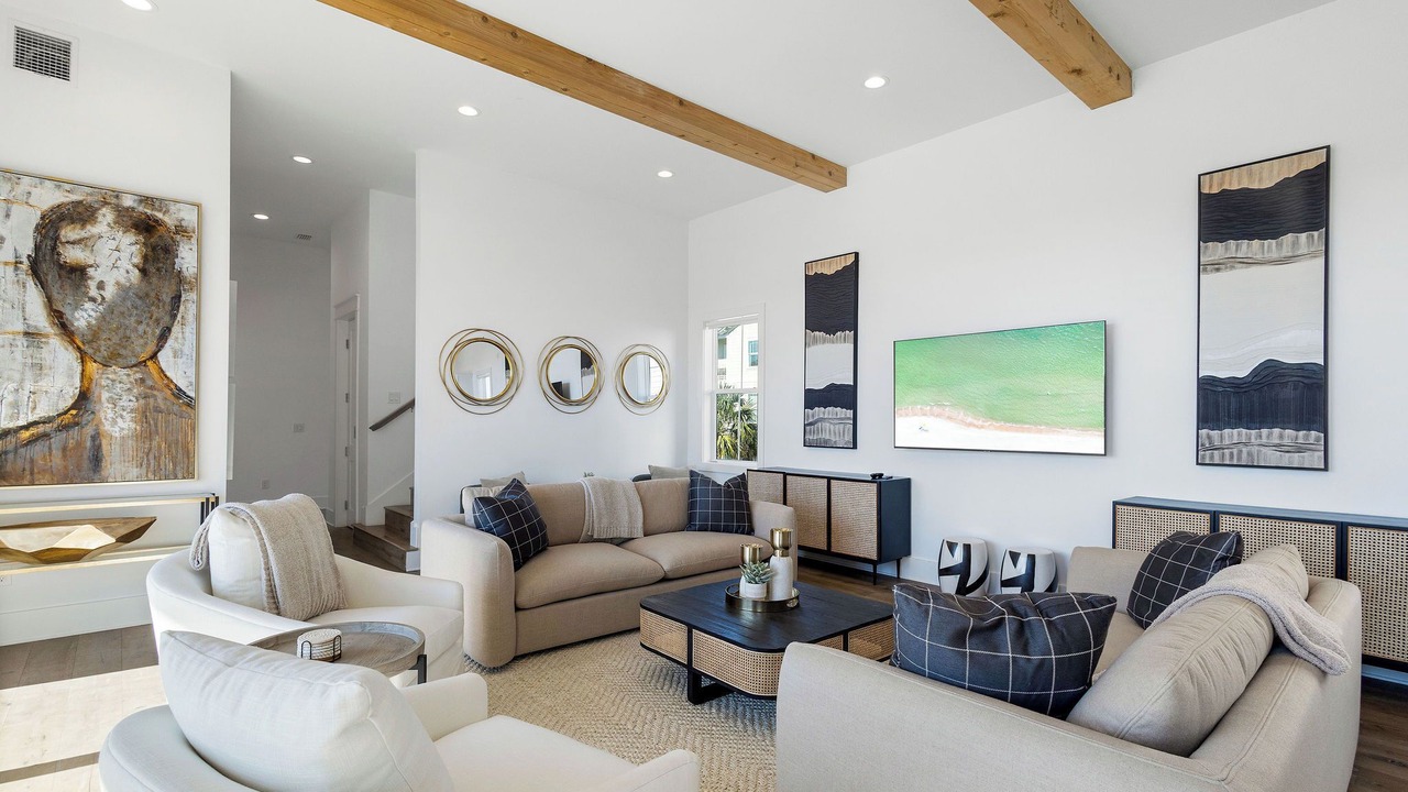 Photo of Livingroom in Gulf Place