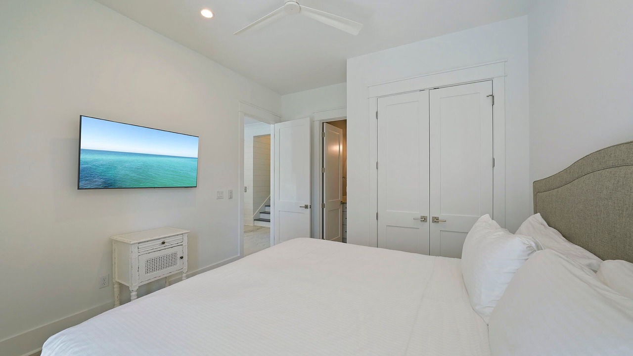 Photo of Bedroom in Dune Allen Beach