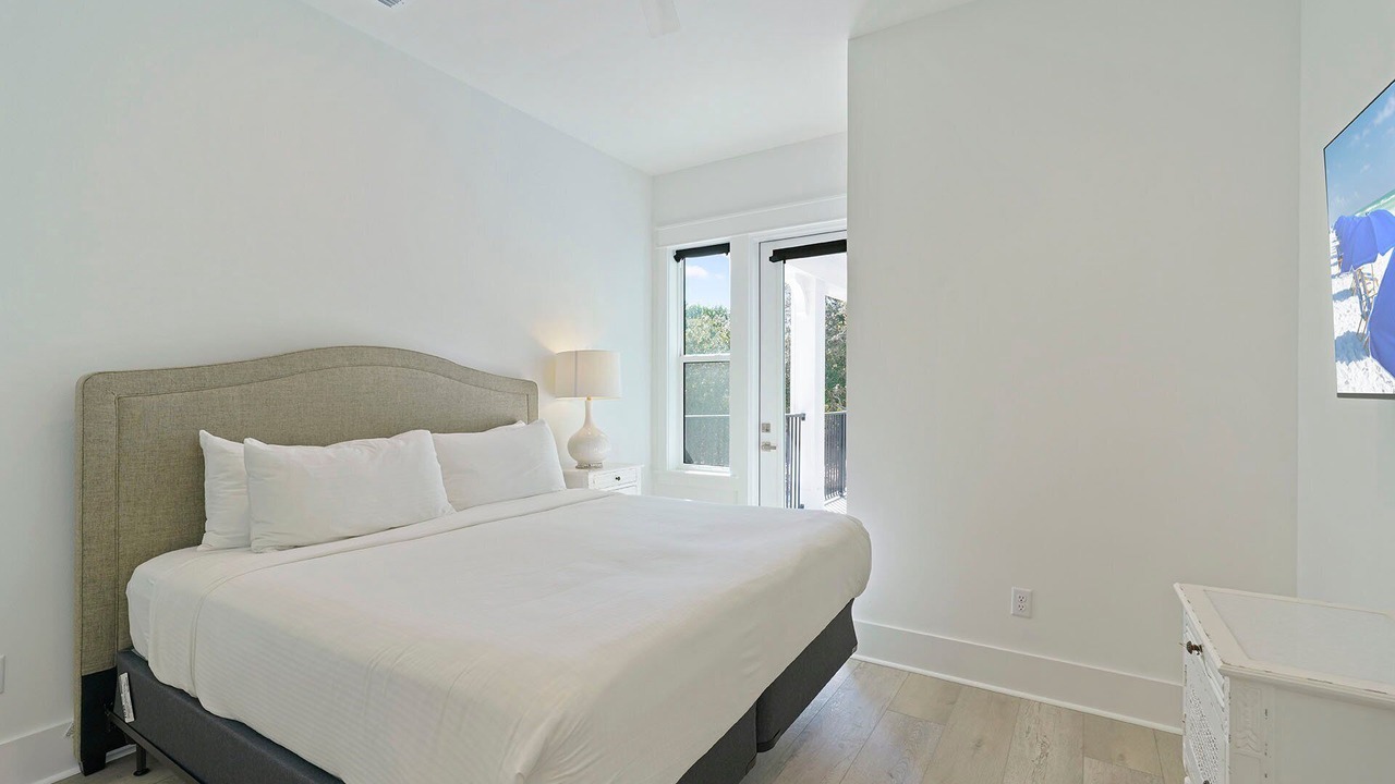 Photo of Bedroom in Dune Allen Beach