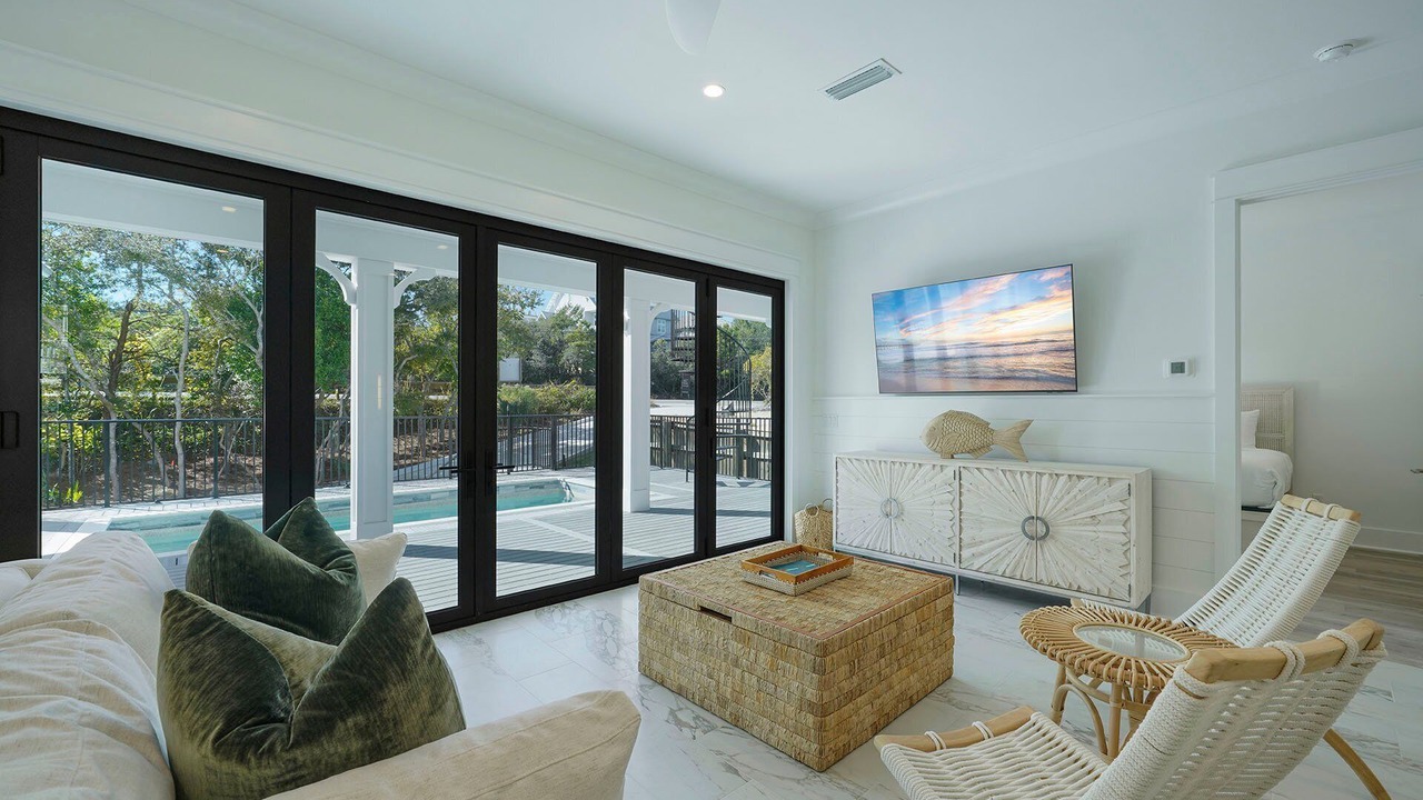 Photo of Livingroom in Dune Allen Beach