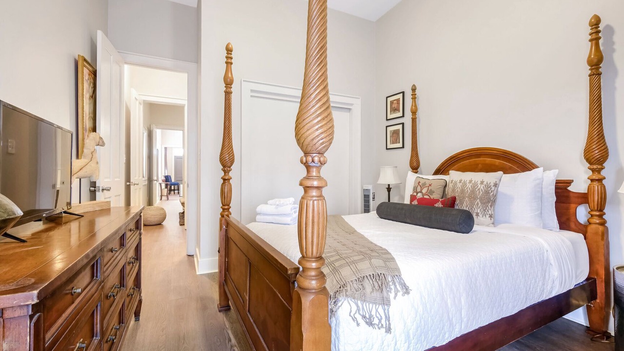 Photo of Bedroom in Treme