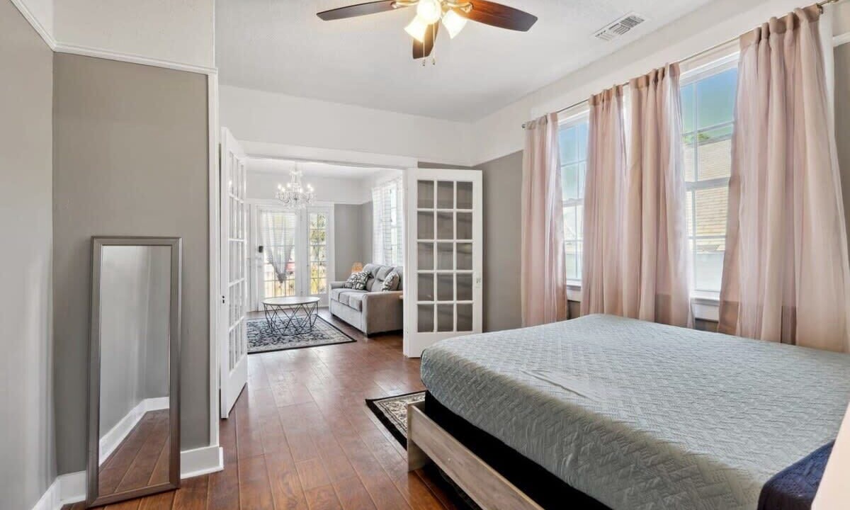 Photo of Bedroom in Mid-City