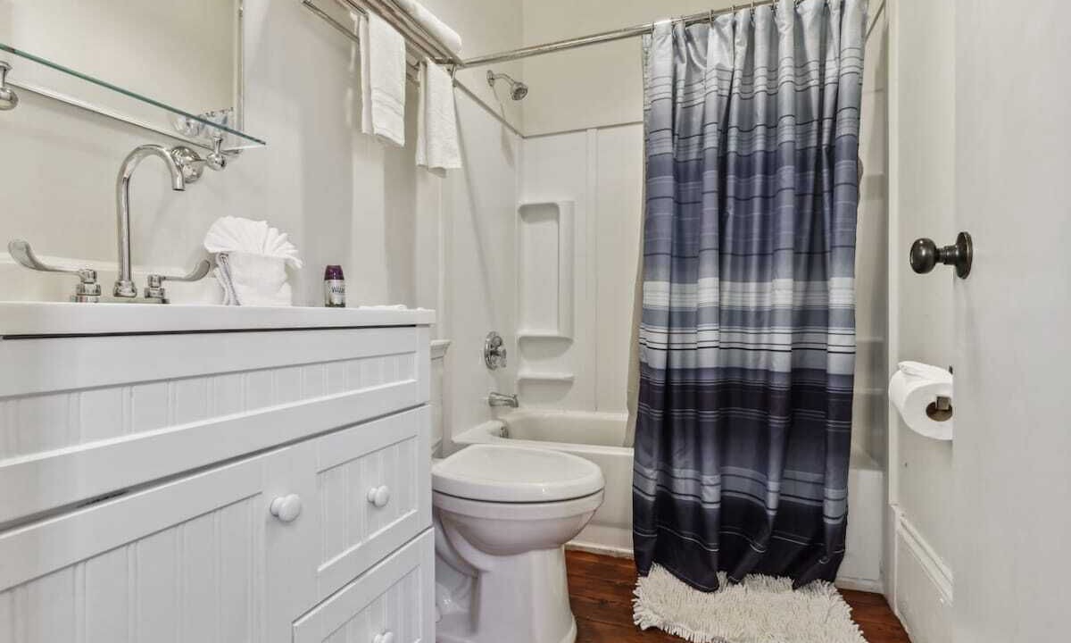 Photo of Bathroom in Faubourg Lafayette