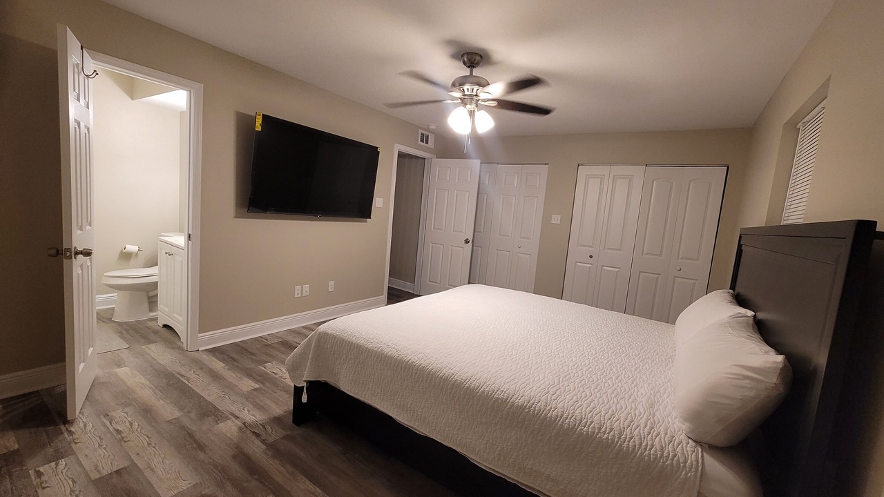 Photo of Bedroom in Lakewood