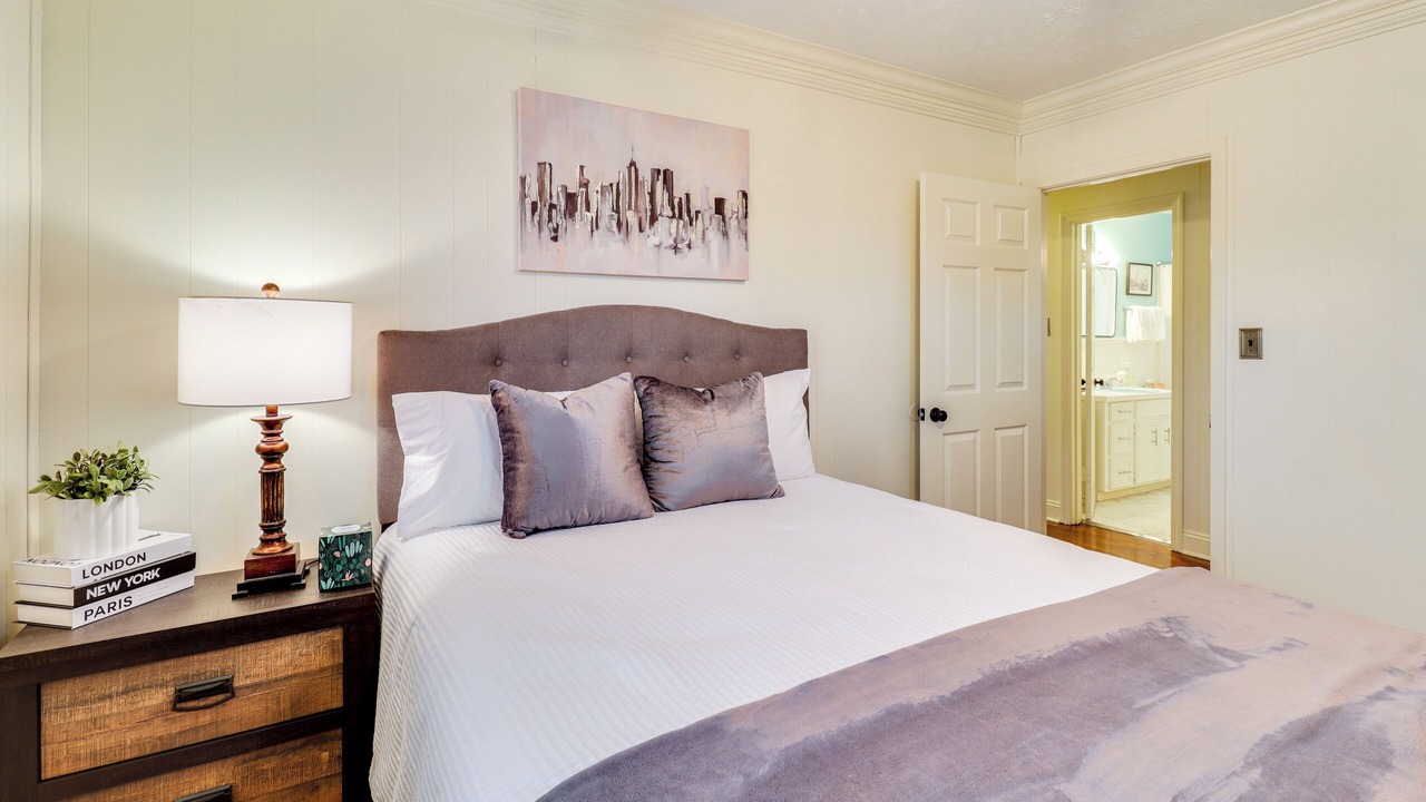 Photo of Bedroom in Jackson