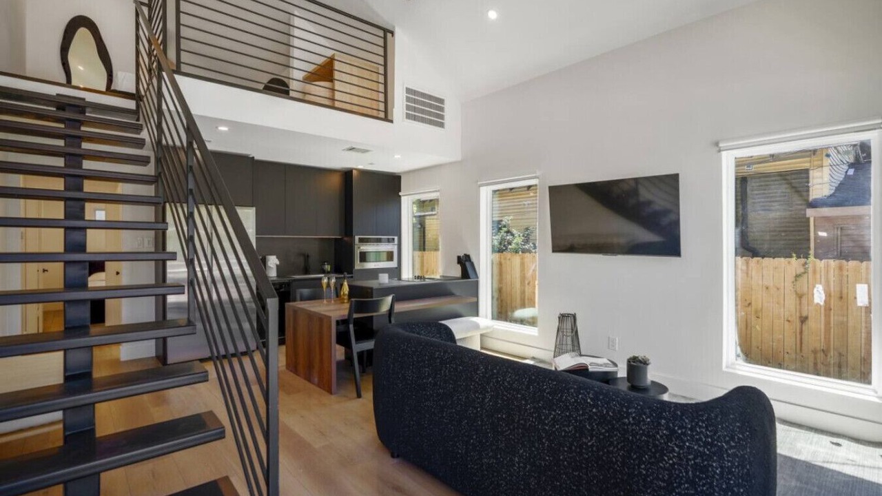 Photo of Livingroom in Greater East End