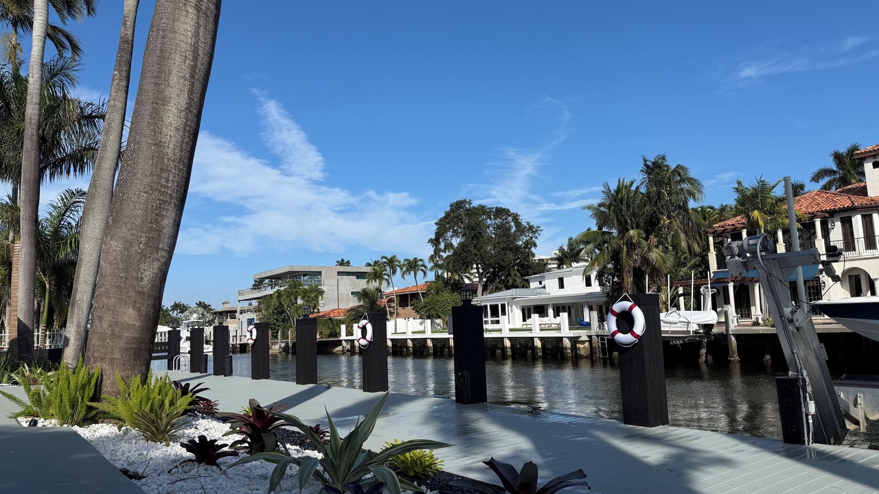 Photo of Others in Las Olas Isles