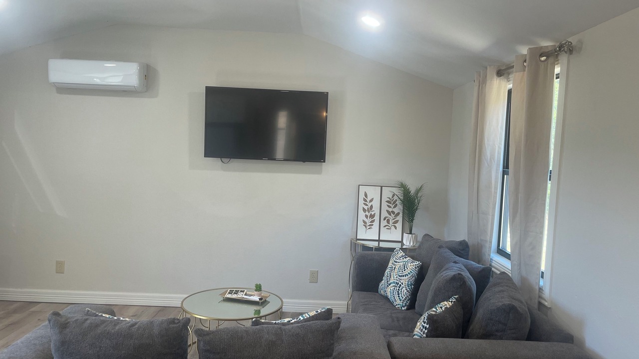 Photo of Livingroom in Tyler