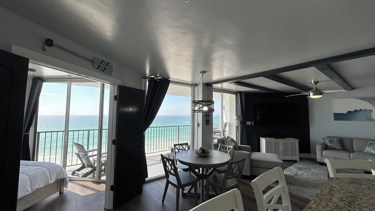 Photo of Livingroom in El Centro Beach